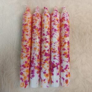 🤍 Vela Decorativa Confeti<br>Blanco con Confeti Lila y Naranja